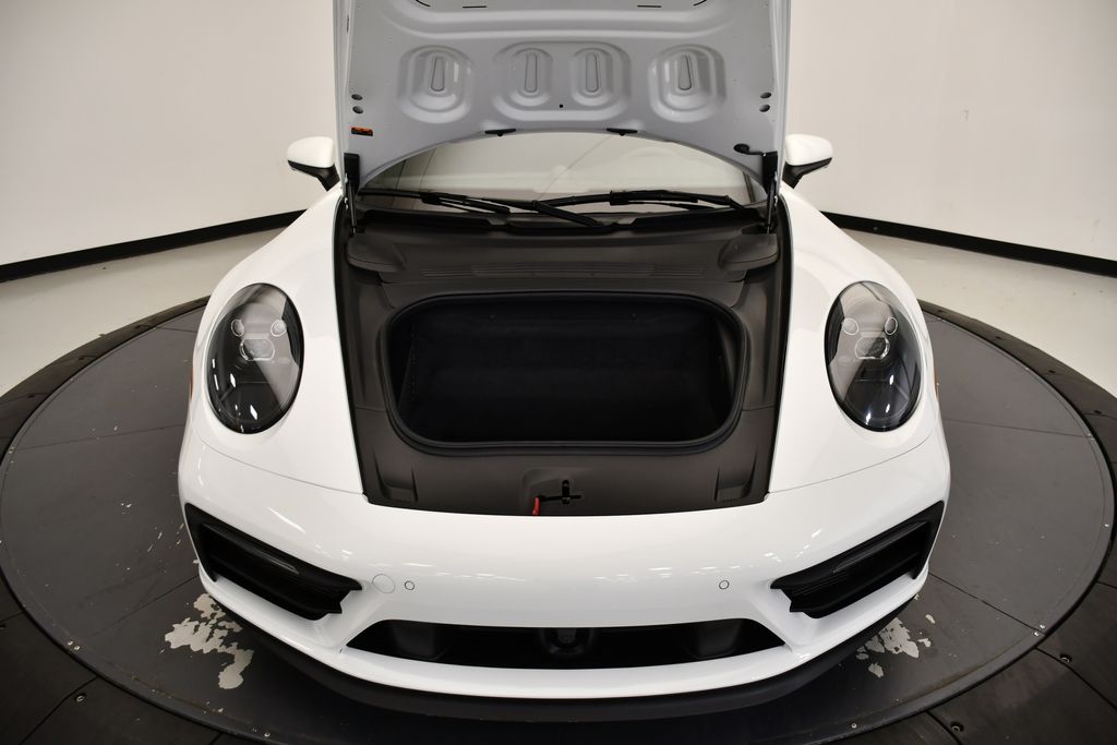 Thumbnail: 2023 Porsche 911 - 13