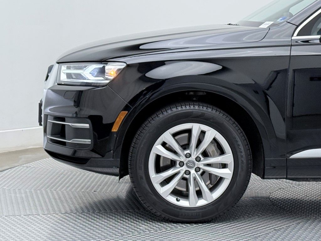 Thumbnail: 2017 Audi Q7 - 7