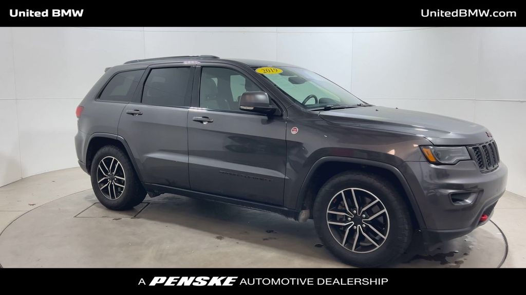 2019 Jeep Grand Cherokee Trailhawk 2