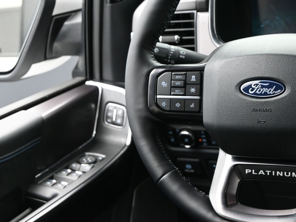 2025 Ford F-150 Platinum photo 26