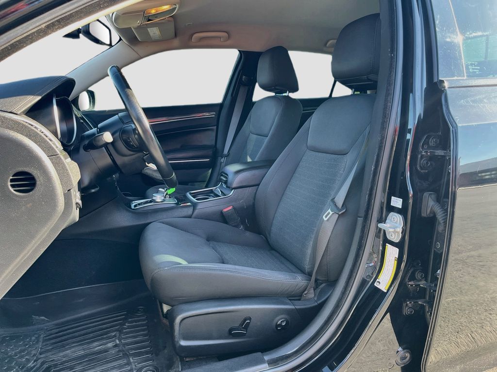 Used 2020 Black Chrysler Touring image 19