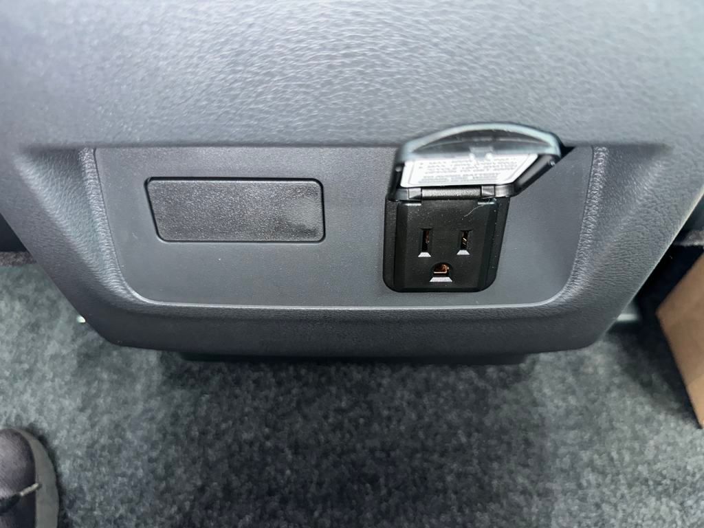 2025 Nissan Frontier SV photo