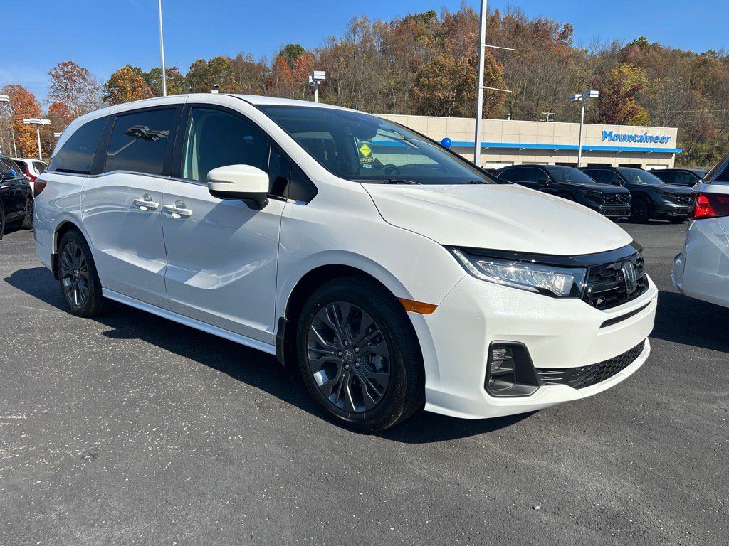 Platinum White 2025 Honda Odyssey Minivan Front-Wheel Drive Automatic