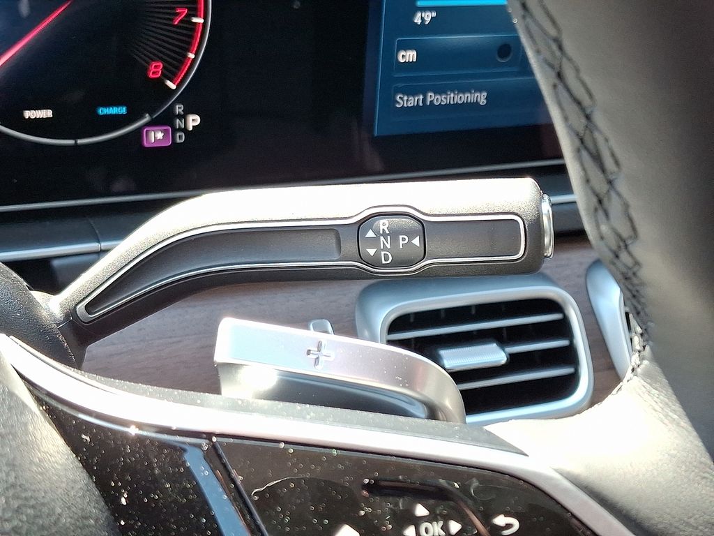 Thumbnail: 2026 Mercedes-Benz GLE - 10