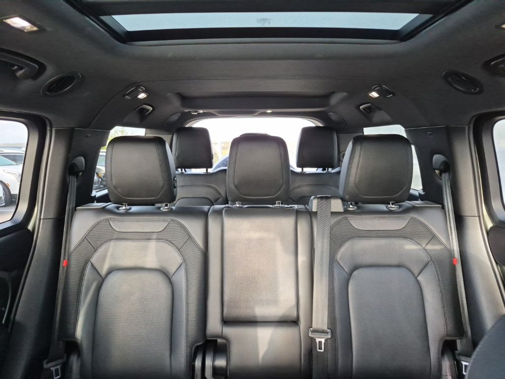 Used Car 2024 Land Rover Defender 130  X-dynamic Se For Sale Under $60,000 In Austin, Texas