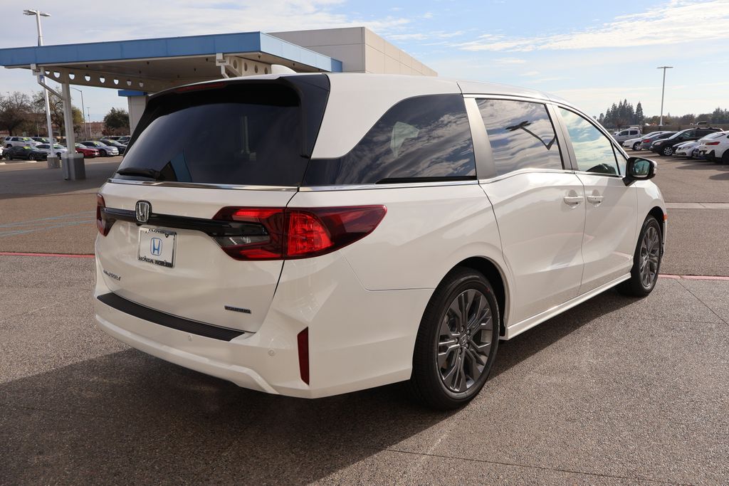 2025 Honda Odyssey Touring 5