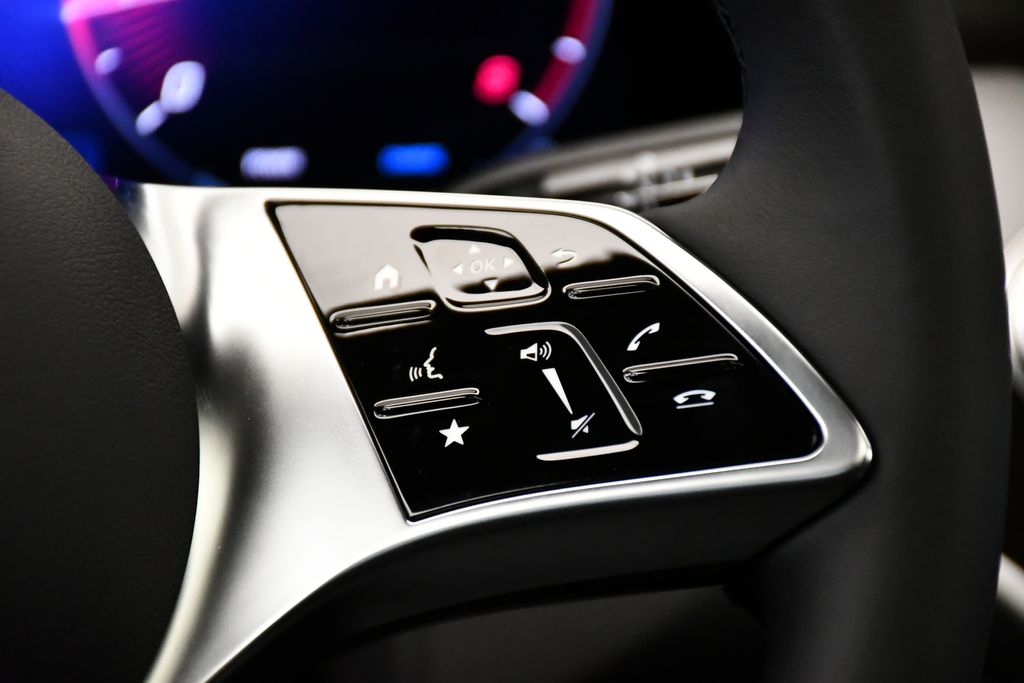 Thumbnail: 2026 Mercedes-Benz GLC - 24