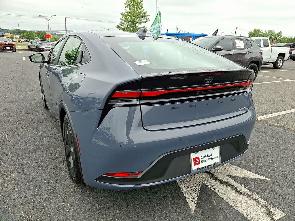 Thumbnail: 2025 Toyota Prius - 4