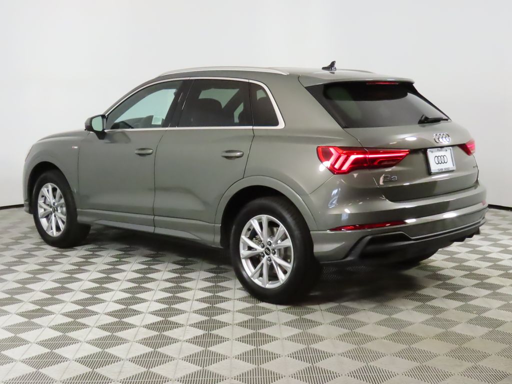 Thumbnail: 2025 Audi Q3 - 3