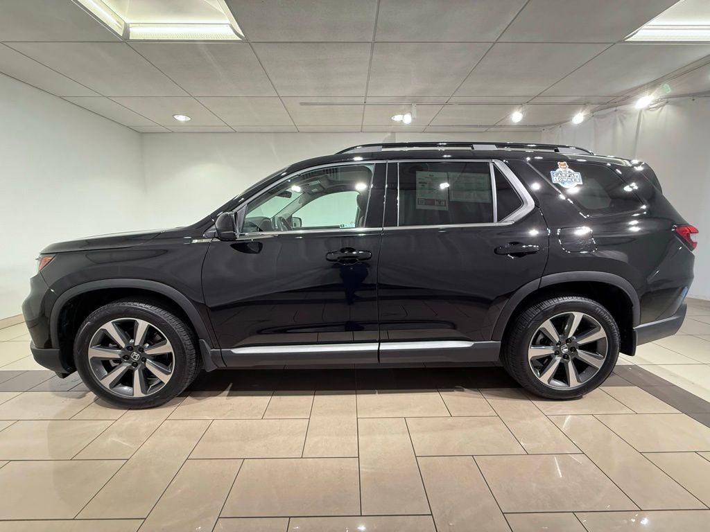 Thumbnail: 2025 Honda Pilot - 2
