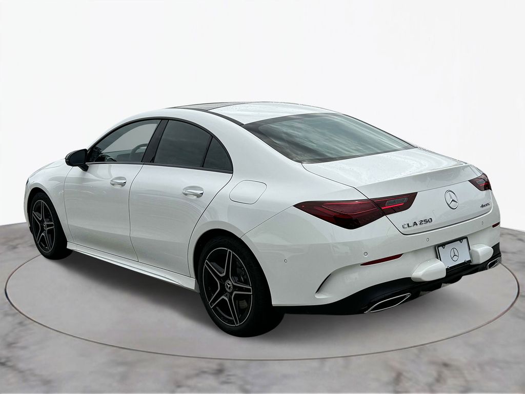 2025 Mercedes-Benz CLA 250 4
