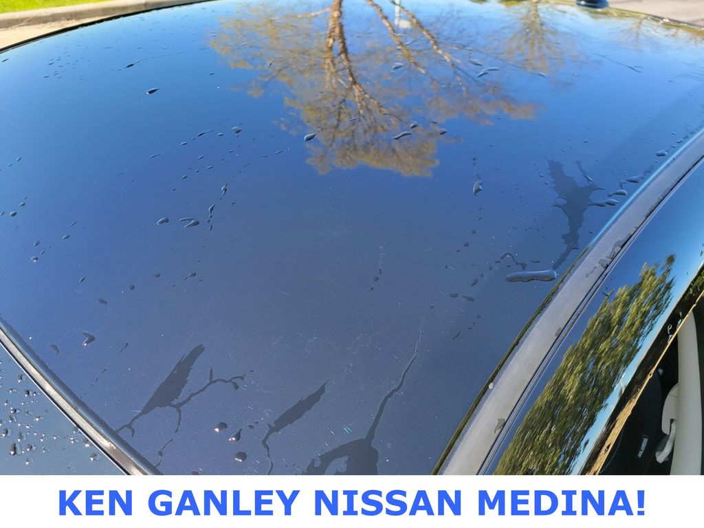 2023 Nissan Sentra SV photo