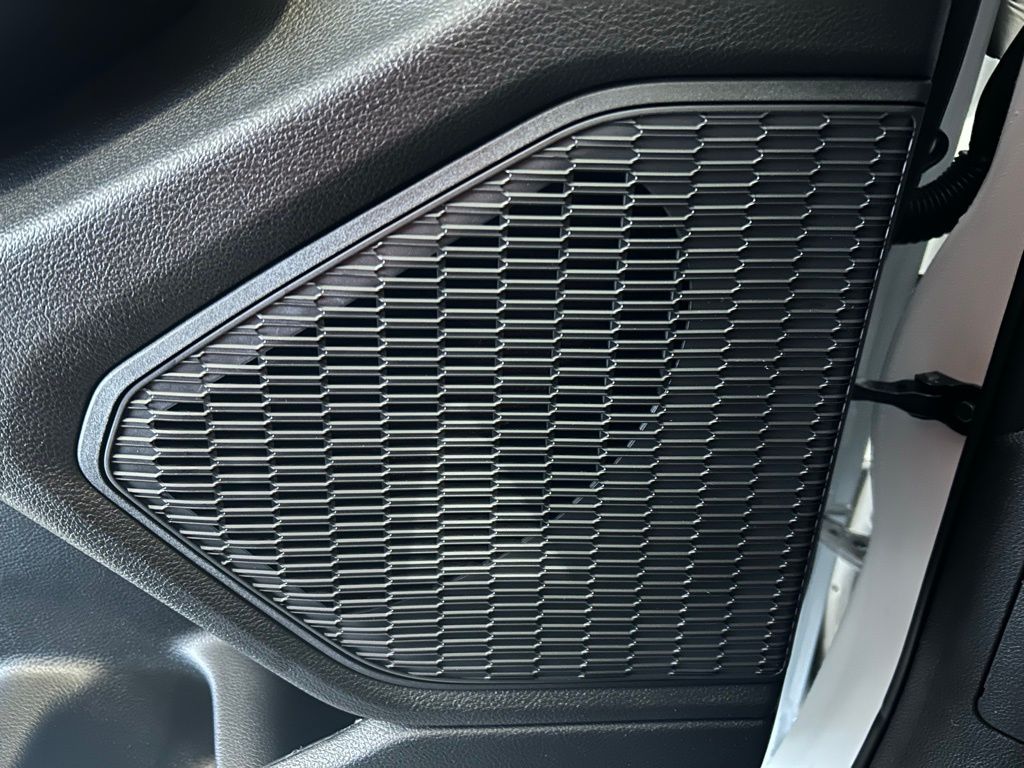 new 2026 Jeep Grand Cherokee car, priced at $42,499