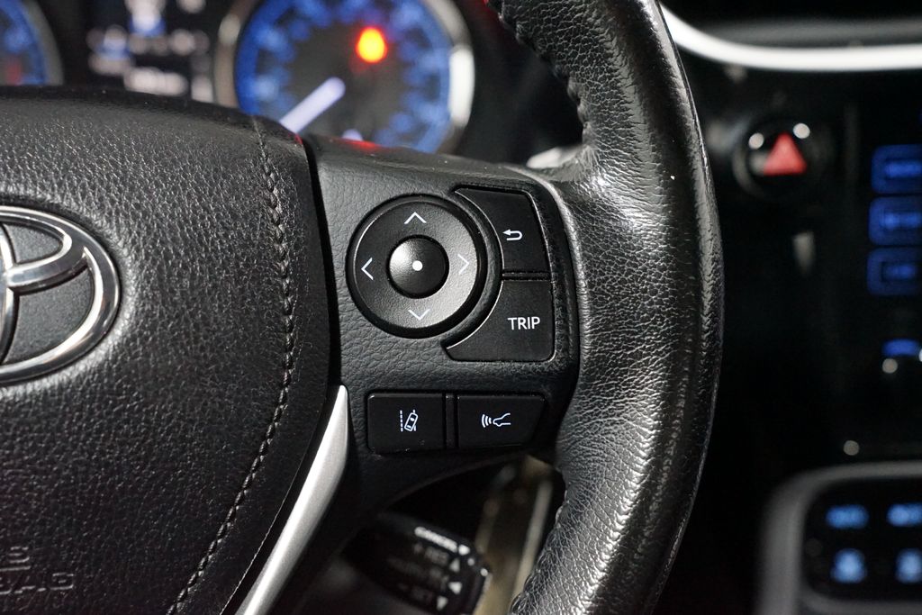 Thumbnail: 2019 Toyota Corolla - 13