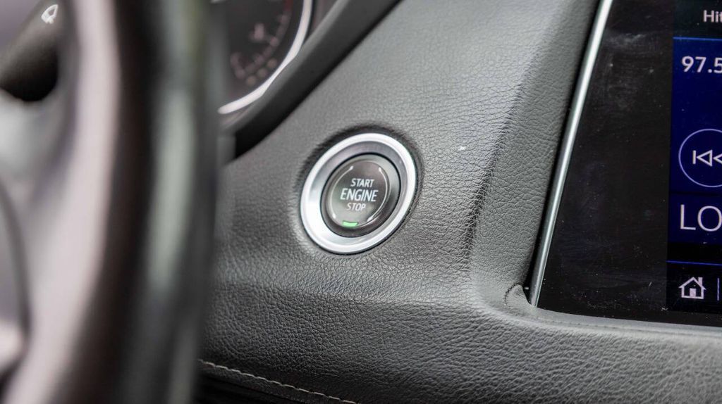 Used 2021 Cadillac XT4 Premium Luxury 4D Sport Utility