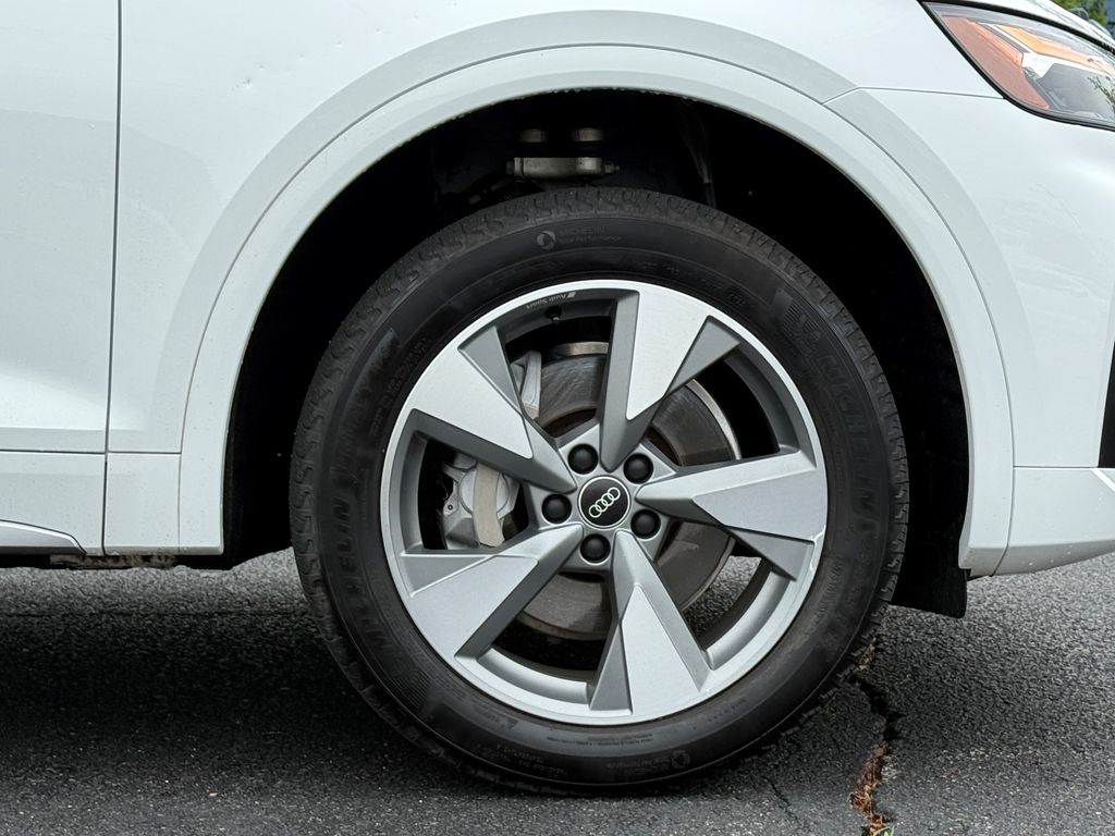 Thumbnail: 2023 Audi Q5 - 9