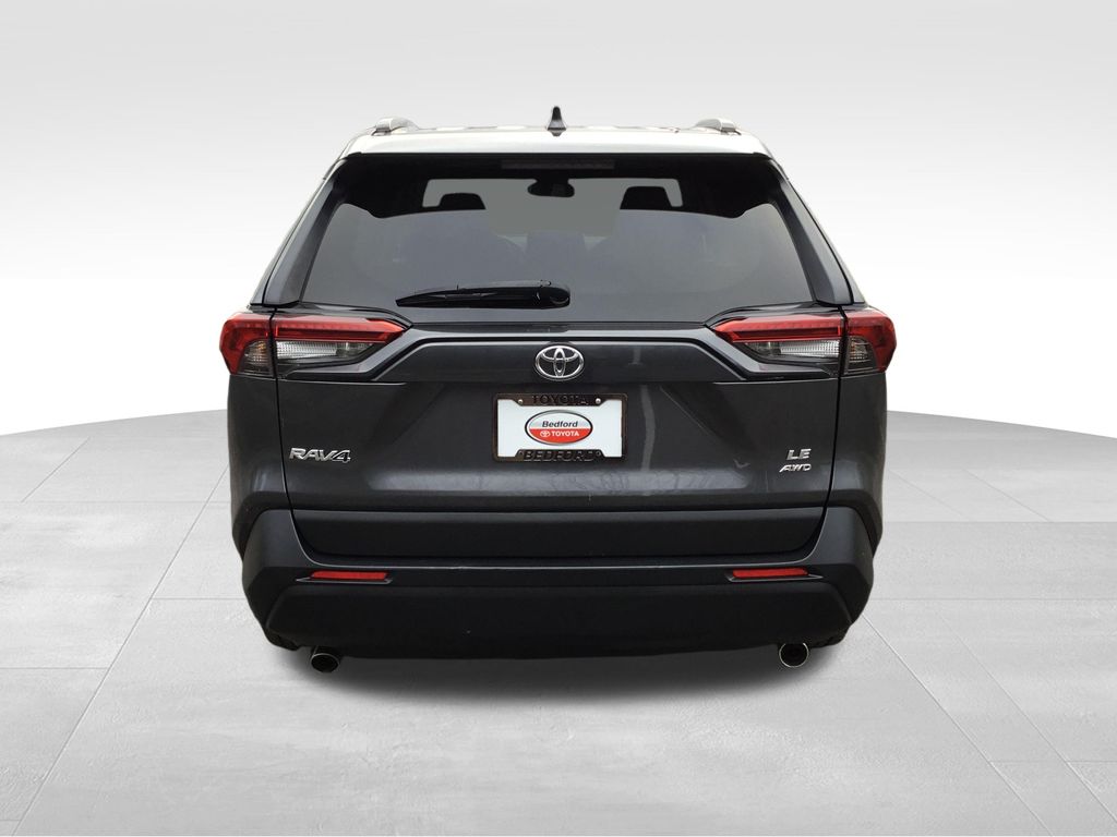 Thumbnail: 2021 Toyota RAV4 - 4