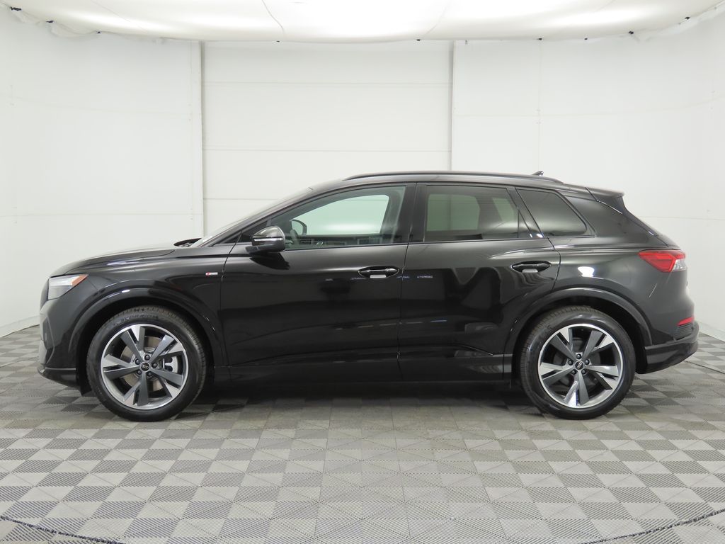 2025 Audi Q4 e-tron  8