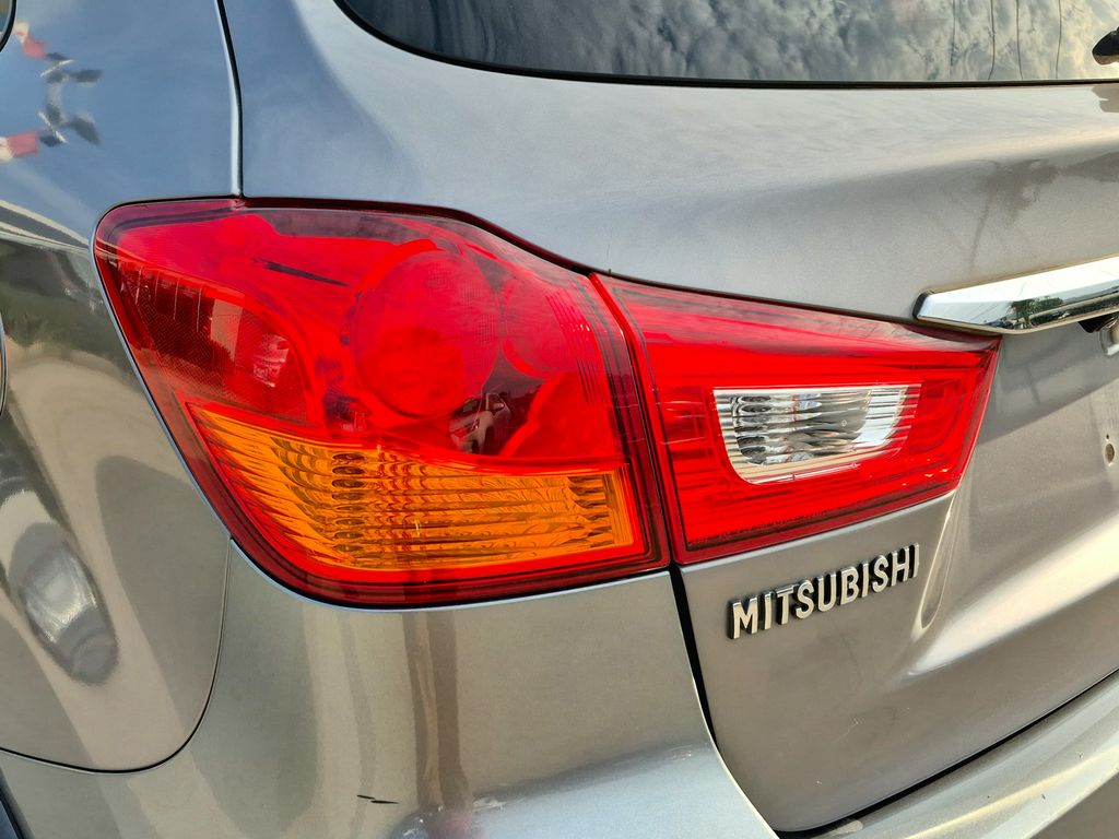 2019 Mitsubishi Outlander Sport 2.0 SE Gray at Autostrade