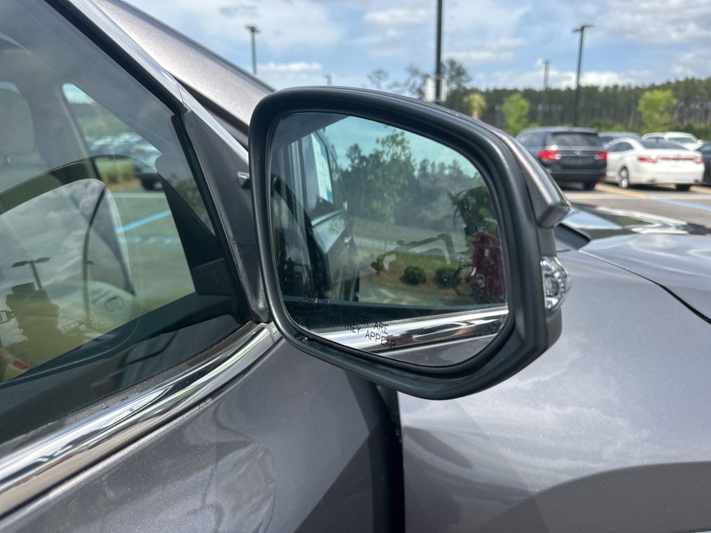 2019 Predawn Gray Mica Toyota Highlander XLE FWD SUV