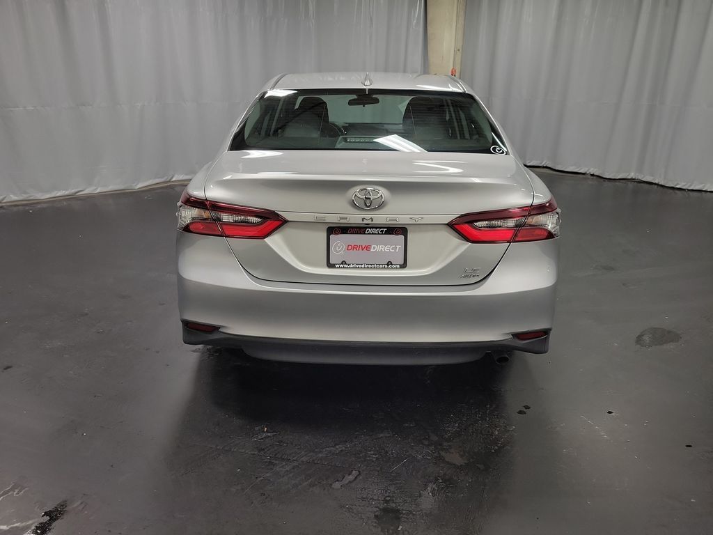 View vehicle photo 7
