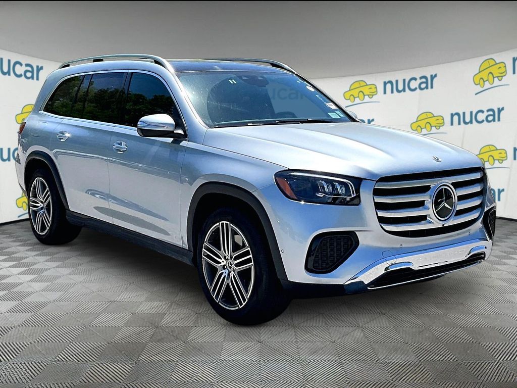 2025 Mercedes-Benz GLS — photo 1