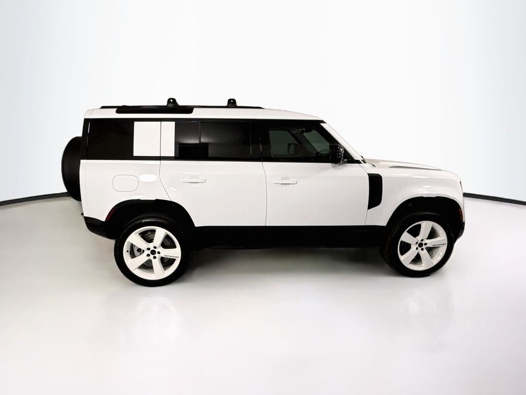 Thumbnail: 2026 Land Rover Defender - 4