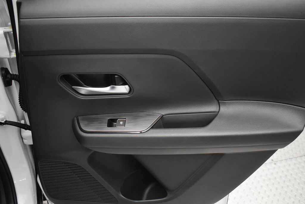 Thumbnail: 2026 Nissan Kicks - 27