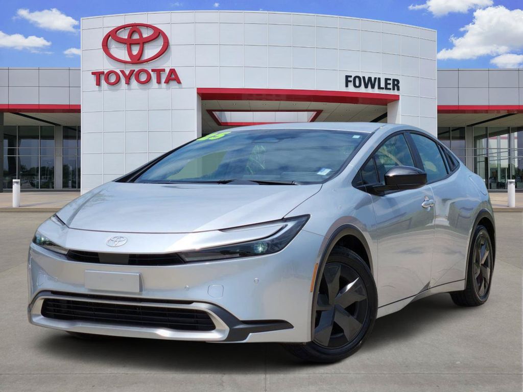 Cutting Edge 2025 Toyota Prius Plug-In Hybrid Hatchback Front-Wheel Drive Continuously Variable Transmission
