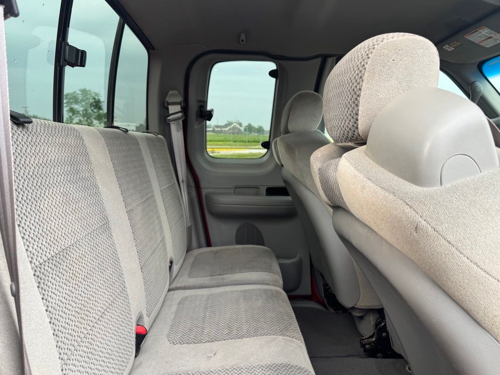 2002 Ford F-150 XLT