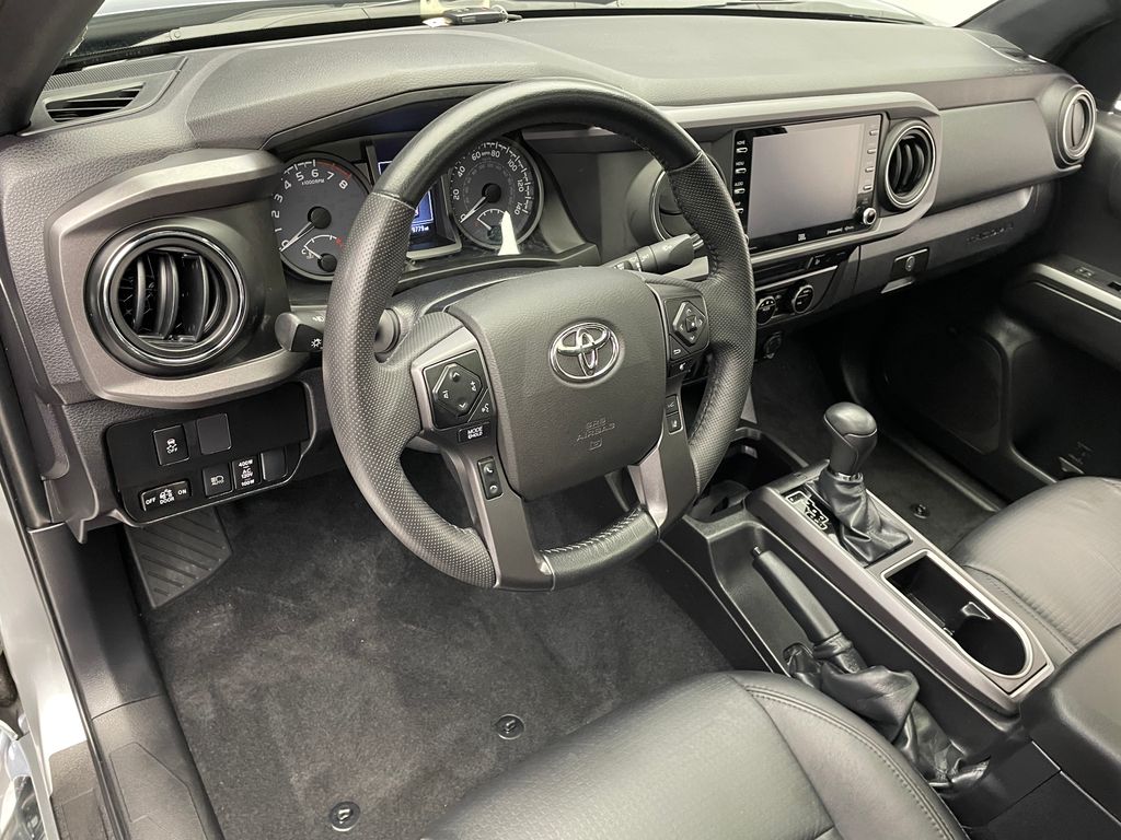 Thumbnail: 2022 Toyota Tacoma - 11