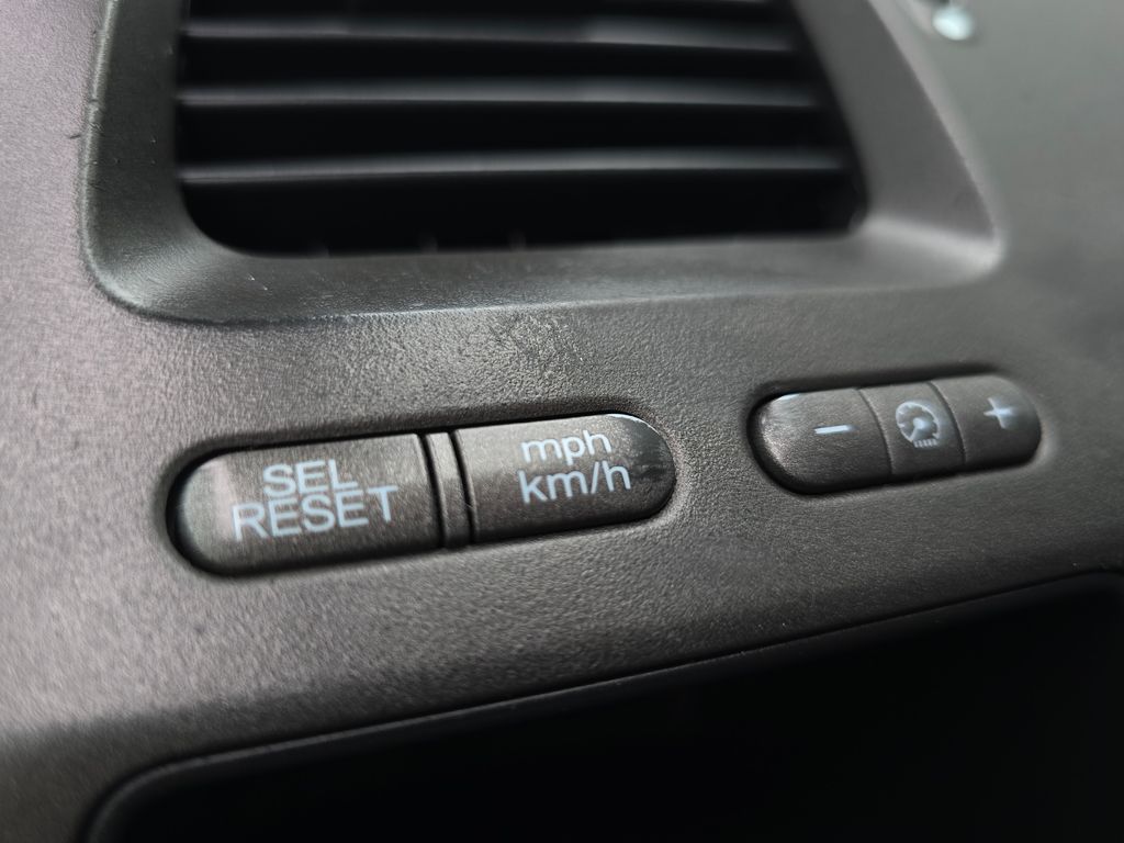 2010 Honda Civic LX photo 24