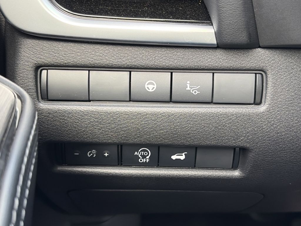 Used 2025 Nissan Rogue SUV