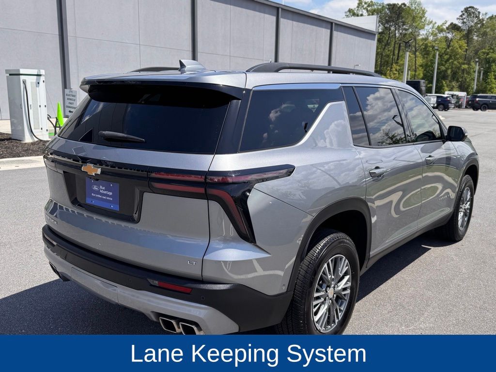 2024 Chevrolet Traverse LT