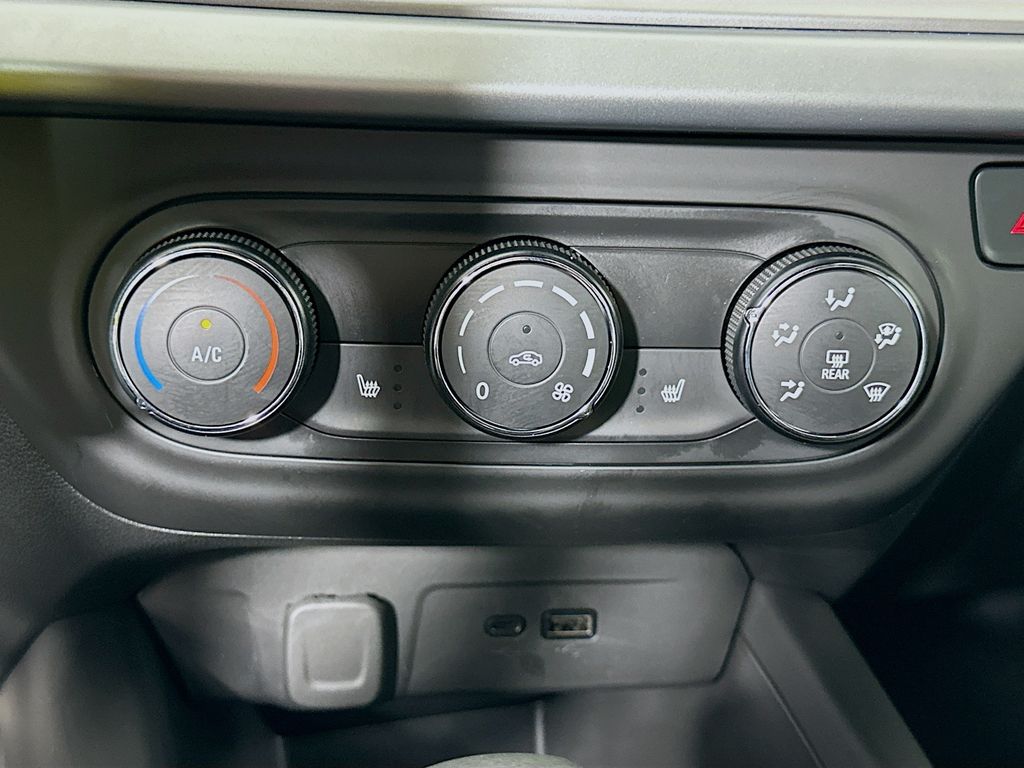 Thumbnail: 2026 Chevrolet Trax - 20