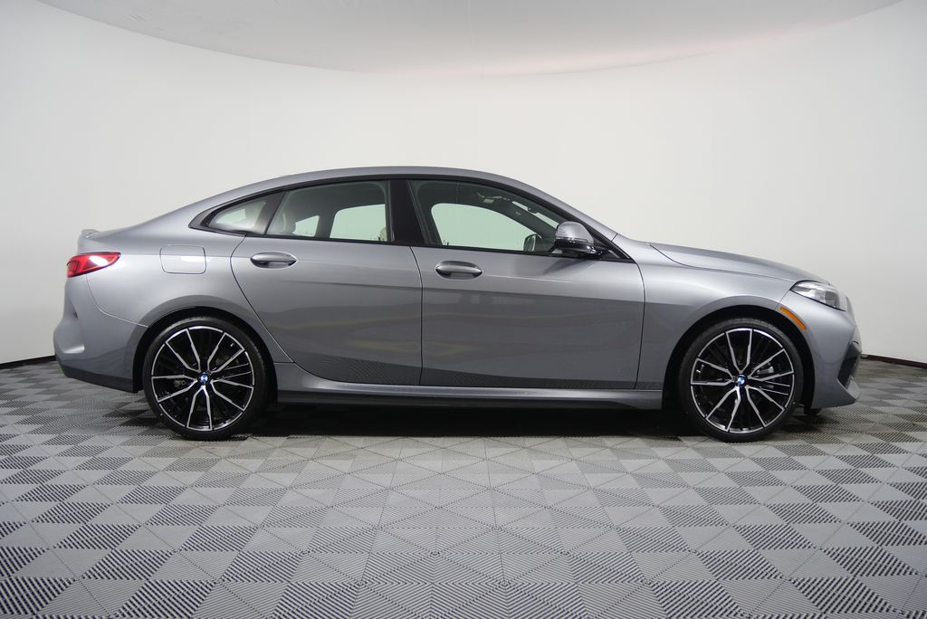 Thumbnail: 2024 BMW 2 Series - 2
