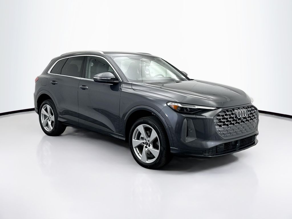 Thumbnail: 2025 Audi Q5 - 3