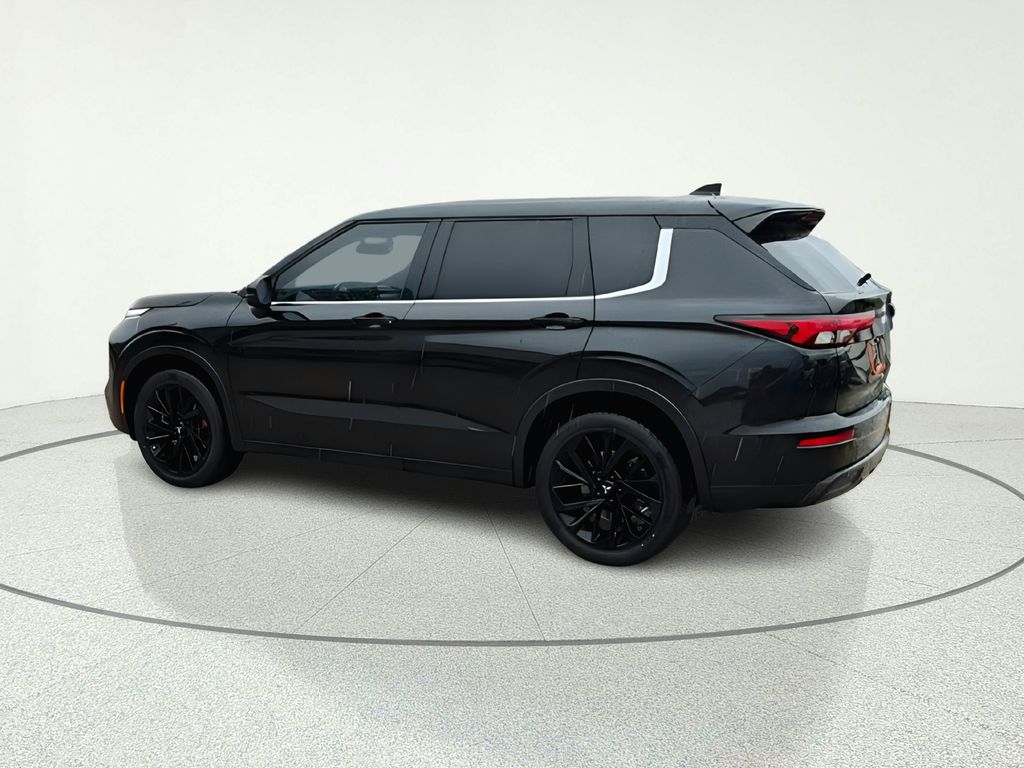 2023 Mitsubishi Outlander SE Black Edition Black at North Houston Mitsubishi