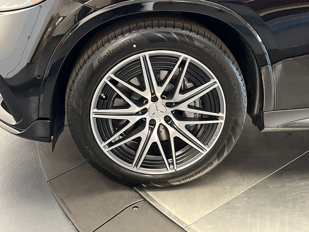 2025 Mercedes-Benz GLC 43 AMG 10