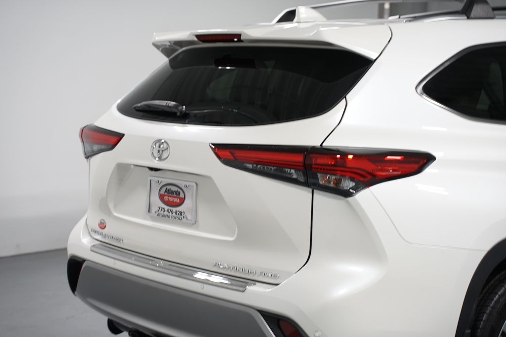 Thumbnail: 2021 Toyota Highlander - 9