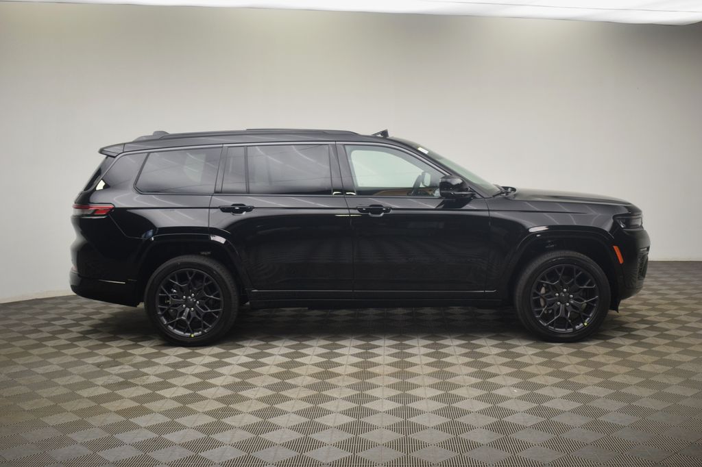 new 2026 Jeep Grand Cherokee L car, priced at $62,018