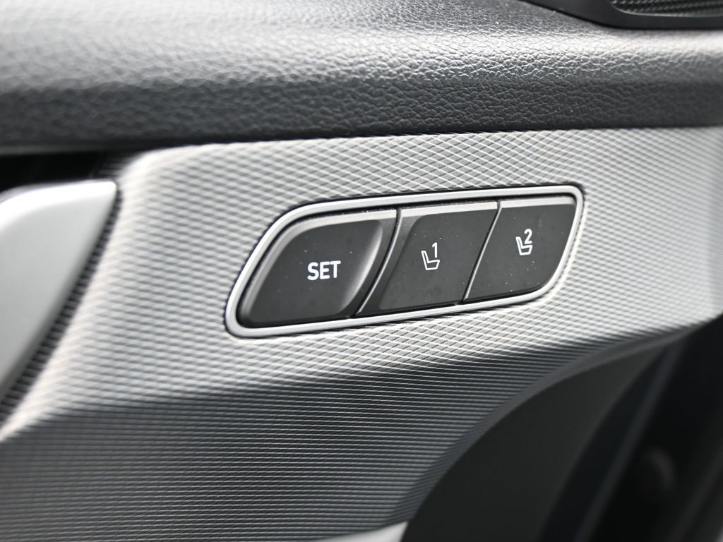 Used 2022 Steel Graphite Hyundai SEL image 30