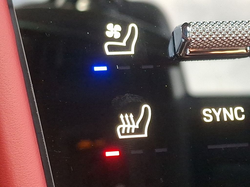 Thumbnail: 2026 Porsche Cayenne - 24