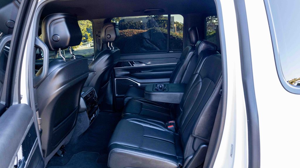 Used 2022 Jeep Wagoneer Series II 4D Sport Utility