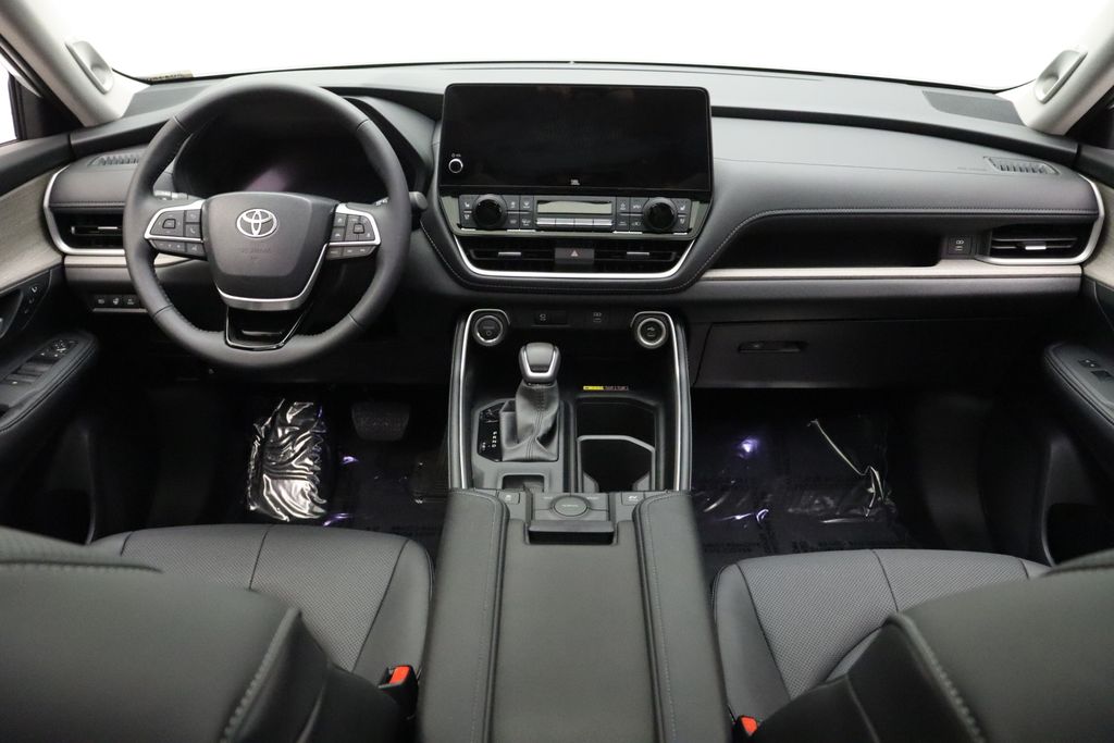 2025 Toyota Grand Highlander Limited 24