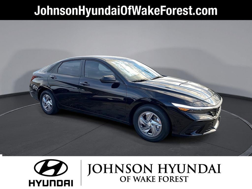 Abyss Black 2025 Hyundai Elantra Sedan Front-Wheel Drive Continuously Variable Transmission