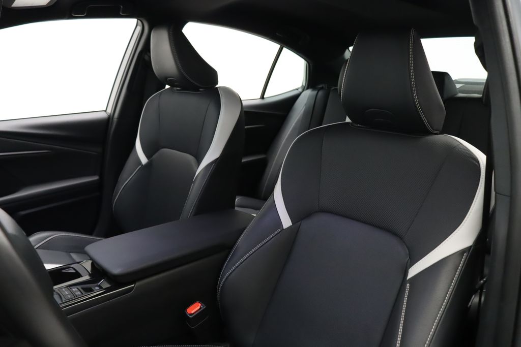 Thumbnail: 2025 Toyota Camry - 13