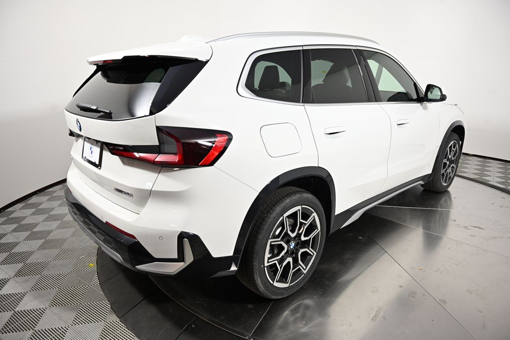 Thumbnail: 2025 BMW X1 - 5