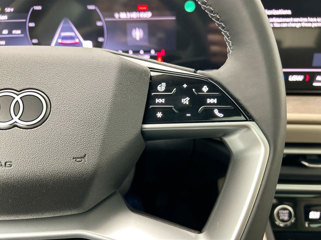 Thumbnail: 2025 Audi Q5 - 13