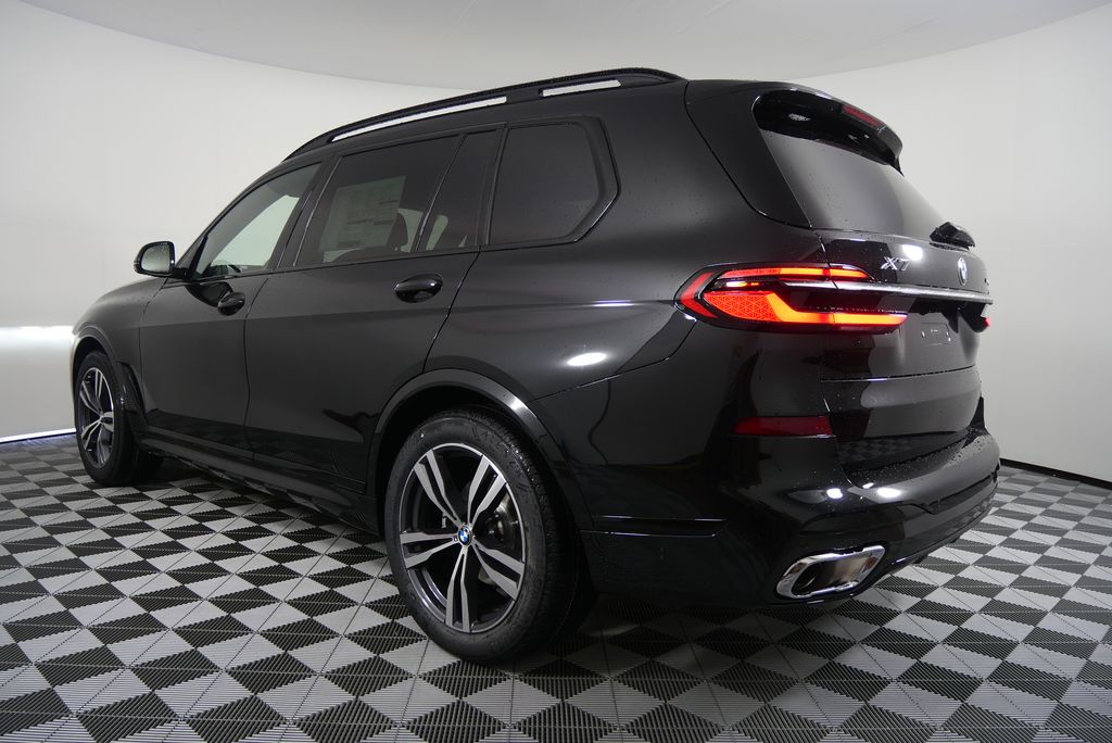 2026 BMW X7 xDrive40i 5